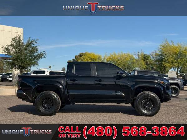 2024 Toyota TACOMA TRD SPORT - Photo 4