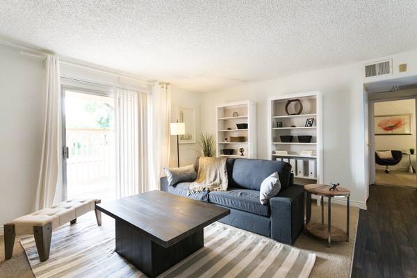 DO NOT WASTE MONEY ON APP FEES - LETS FIND YOUR NEW HOME TOGETHER! 1