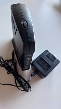 Motorola Surfboard SB5100 Cable Modem. 1