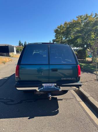 Suburbano Chevrolet 1997 en excelente estado - $6,500 (Tacoma)63482721352323124