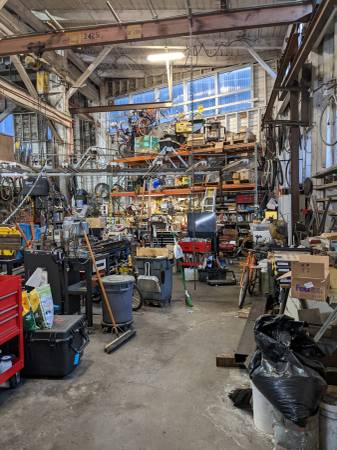 $2 / 1ft2 - Industrial Maker / artist studio / manufacturer FLEX space (SODO georgetown)63659549402755123