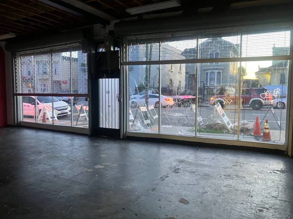 Downtown Oakland Commercial Storefront on International Bl & 12th Ave 1