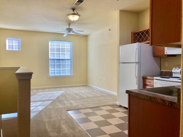 $1,099 / 615ft2 - #1015 Studio (Asheville)64029212568450120
