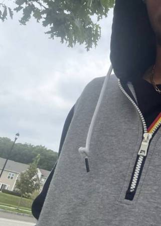 Wanting female socks 1