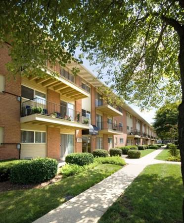 $1,600 / 2br - 720ft2 - Dishwasher, Balconies, 24-Hour Maintenance (3220 Swann Rd, Hillcrest Heights, MD)63882465598209122