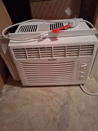 Window AC Unit 1