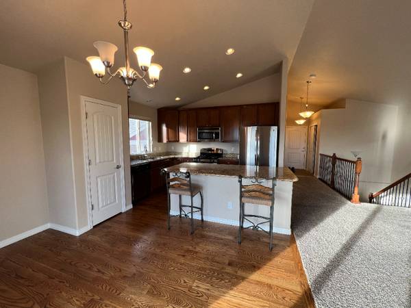 $3000.00 / 4br - 2344ft2 - 12256 Bandon Drive63686727618563124