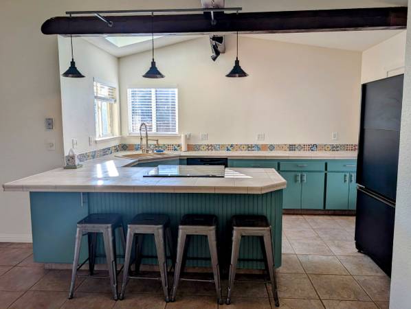 $3,500 / 2br - 1060ft2 - Newly Updated Two Bedroom House In Amesti Corralitos (Corralitos)63695803935491121