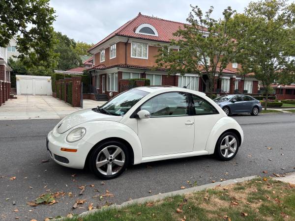 2008 Volkswagen beetle - $2,900 (Brooklyn)63437630630145121