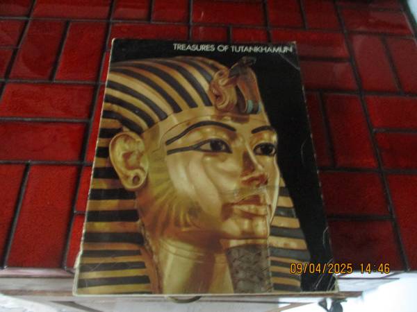 Treasures of Tutankhamun, the boy king of Egypt. 1