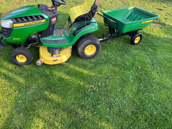 John Deere D 100   42 deck bagger dump cart leaf season 1