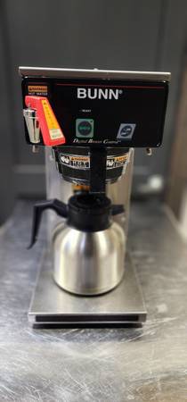 Bunn CDBC Commerical stainless carafe coffee brewer 1