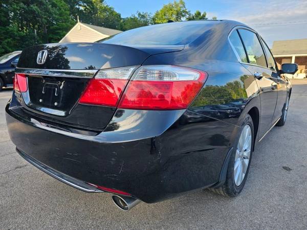 Check Out This Spotless 2014 Honda Accord Sedan with only 60,-vermont - $12,995 (Auburn)63622658234755124