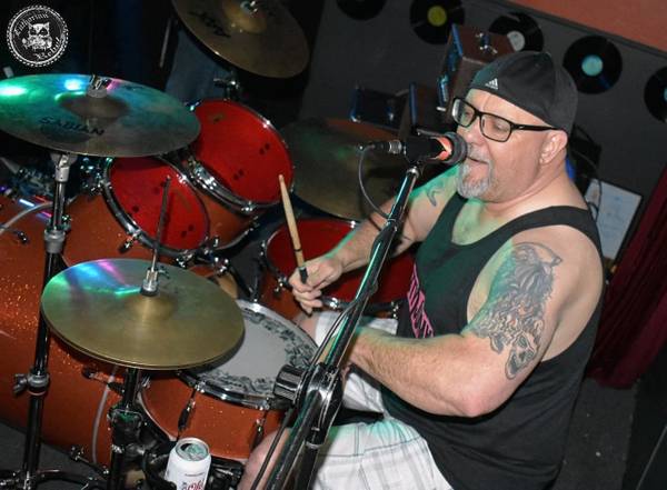 Baterista de pocket veterano en busca de una banda original (Clackamas)