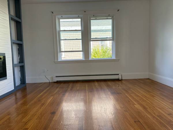 $900 / 1br - Beautiful room for rent in nice area in lynn (Lynn)63828406806147121