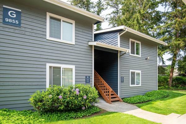 $1,975 / 2br - 816ft2 - Playground, Dog Park, 2/bd (9860 Bushlac Lane Northwest, Silverdale, WA)63659466149761123