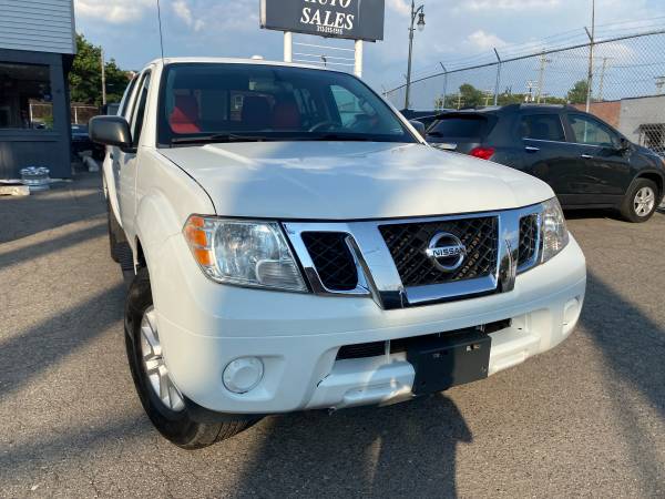 2016 NISSAN FRONTIER SV CREW CAB - $15,495 (DETROIT)63622123474689122
