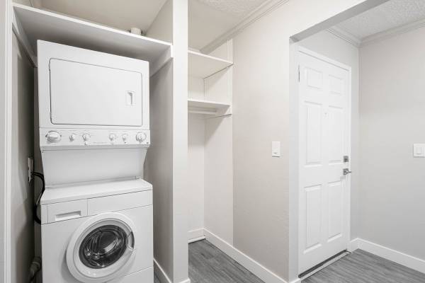 $3,798 / 1br - 800ft2 - Spring into the Savings while calling Brookside HOME (mountain view)63687440947329121