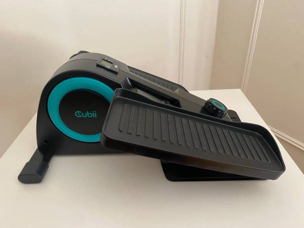 Cubii Under-Desk Elliptical Pedal Exerciser – Like New! 1