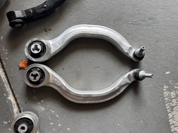 New left or right front arm Tesla model 3 and y 1