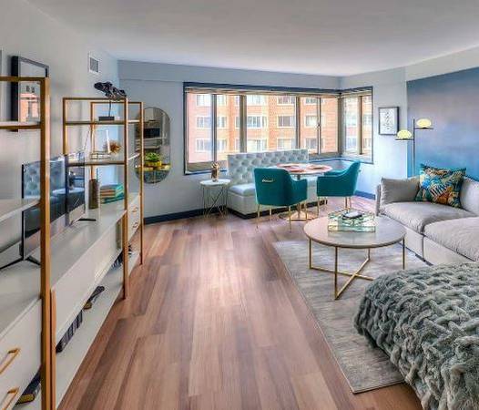 $1,937 It’s all about location! Walk to the beach, Lake and Mag mile! (Gold Coast)63960009790467123