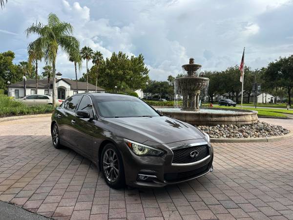 2015 Infiniti Q50 • 3.7 Premium Sedan - $9,99963443850323841125