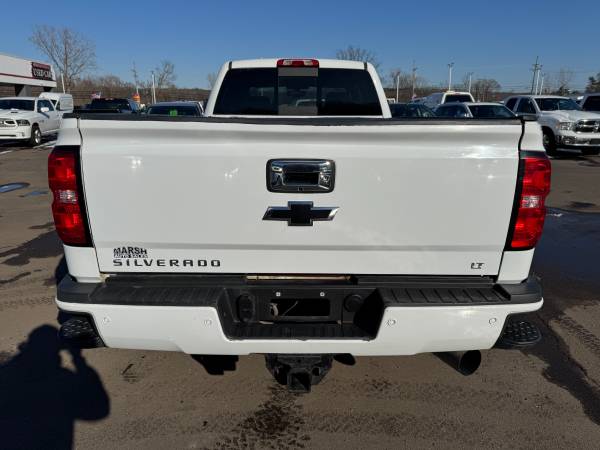 2018 Chevrolet Silverado 3500HD Dually - Photo 4