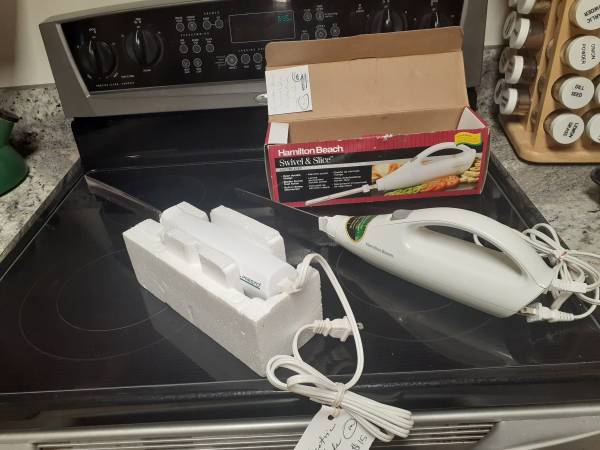 Electric Carving Knife (Have 2) 1