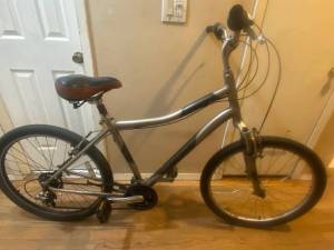 21 Speed SPECIALIZED EXPEDITION Hybrid Bicycle 19 inch frame