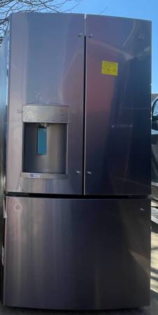 NEW GE Refrigerator 1
