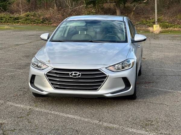 2017 Hyundai Elantra  SE 4dr Sedan 6A (US) Sedan - $5,900 (Discount Motors LLC)63484823967617124