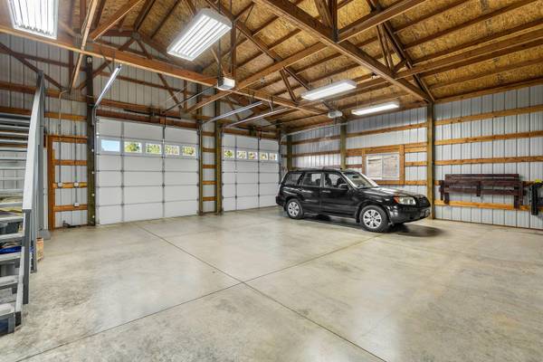 $575,000 / 3br - 1620ft2 - 13.5 Acres, Bordering BLM with massive shop (Prineville)63839291444353122