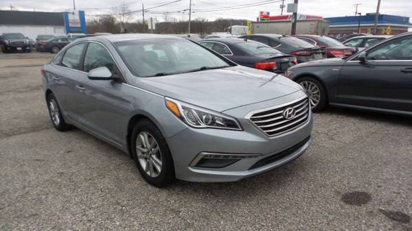 2015 Hyundai Sonata SE SE 4dr Sedan 1
