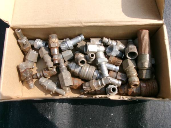 38 assorted air fittings 1