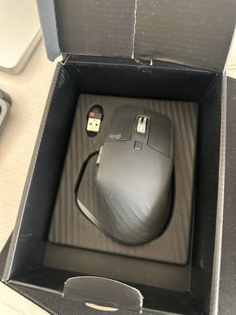 Logitech MX Master 3 Advanced Wireless Mouse 1