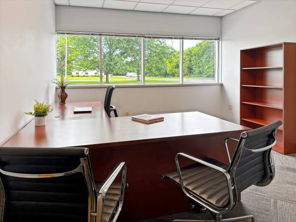 Get into your new office before the New Year 1