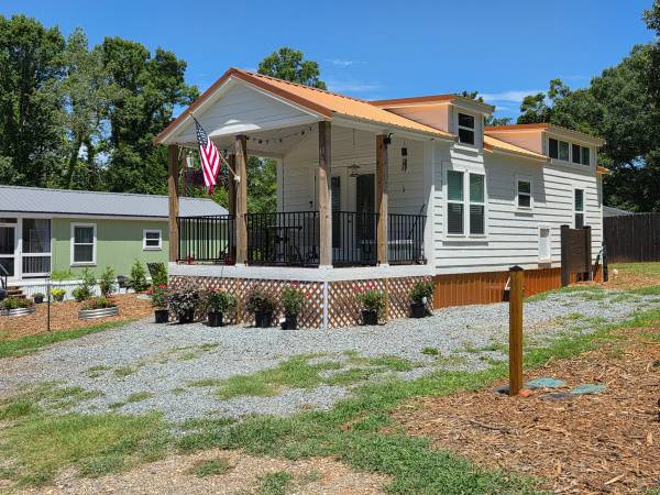 $112,500 / 396ft2 - Beautiful Tiny Home in Great Tiny Home Community (Rutherfordton)64029203721601121