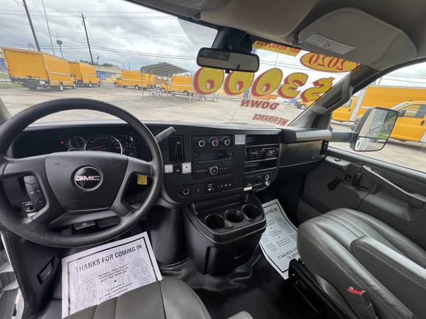 2020 GMC 16FT - Photo 15