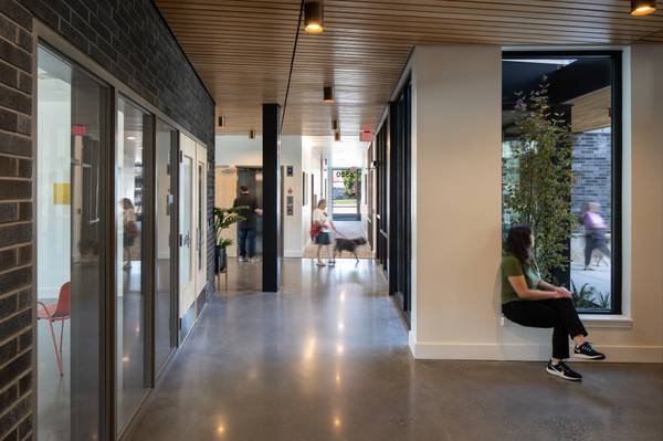 $1,263 / 1br - 500ft2 - View (Select Apartments), Situated in Portland!, 1B/1B (6520 N Salem Ave, Portland, OR)64039222354435122