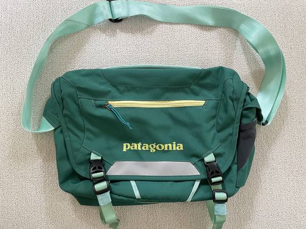 Patagonia Mini Half Mass Messenger Bag - clothing