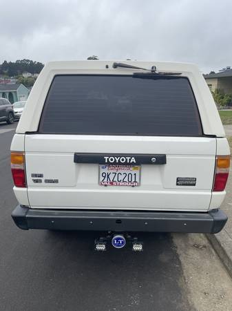 1988 Toyota 4Runner SR5 V6 de 5 velocidades. - $22,000 (south san francisco)63624257468929123