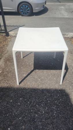 Dining Table- white (molded plastic) 1