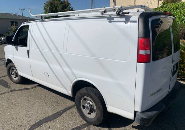 2017 GMC Savana 2500 3DR Furgón 4.8L (Chevrolet Express) *EXCELENTE PRECIO* - $6,900 (oakland hills / mills)63613228889347122