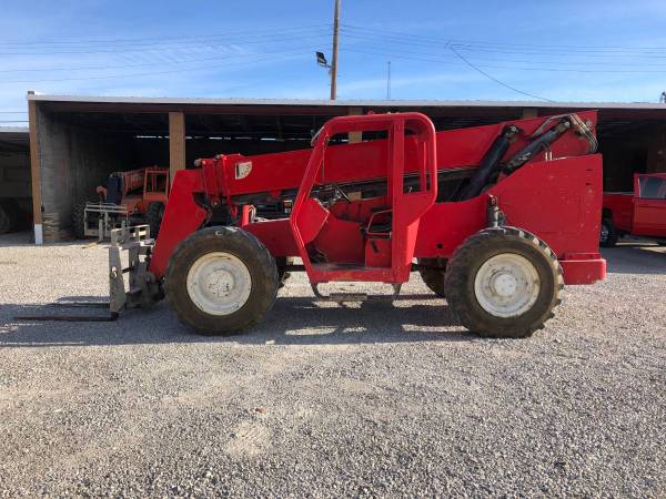 2006 SkyTrak 8042 Telehandler – 8000 lb – 42 ft – Runs Great 1