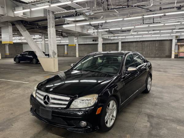Mercede-Benz C350 2009 - $6,900 (Glendale)63436229373569121