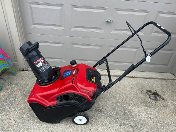 TORO 210 R SNOW BLOWER $269 1
