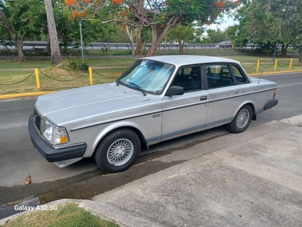 VOLVO 240- 1992 1
