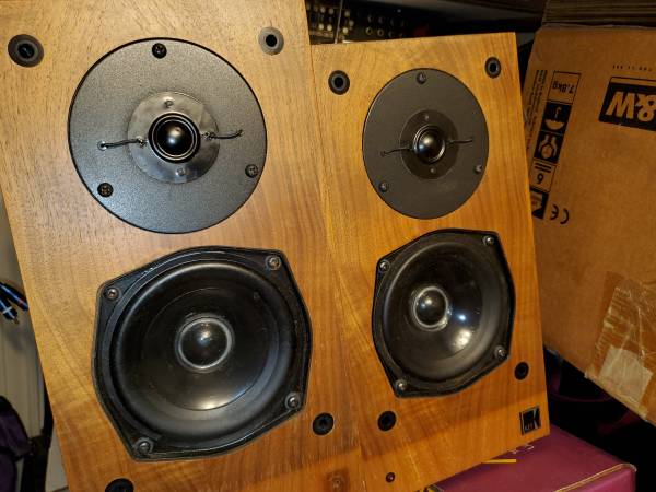 KEF REFERENCE SERIES MODEL 101 Speakers 1