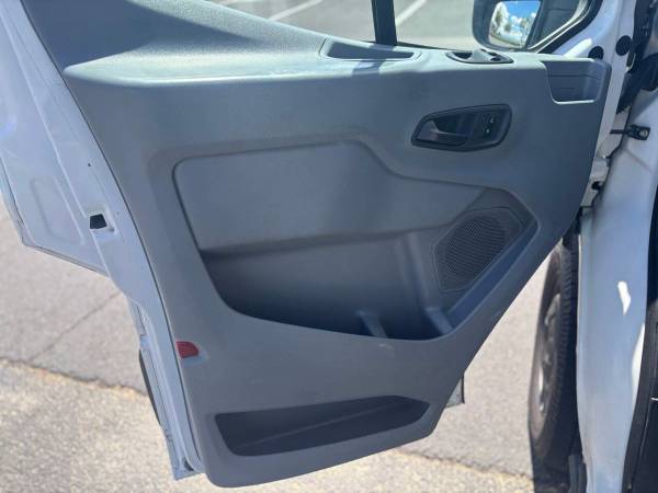 2018 Ford Transit 250 3dr - Photo 9