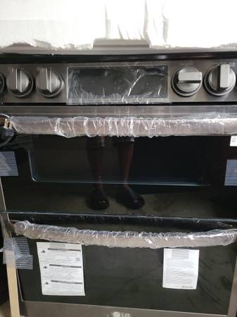 Brand new GAS LG Double Oven with air fryer 1